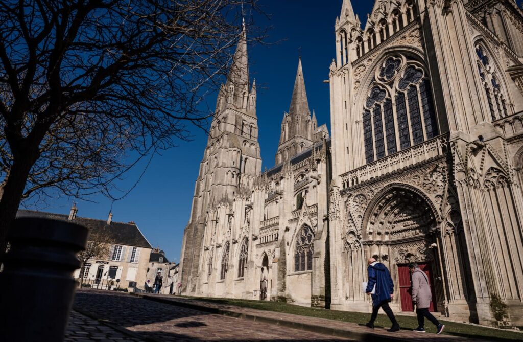 Cathédrale Notre-Dame de Bayeux, monument emblématique de la Normandie médiévale