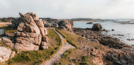 Sentier de randonnée durable en Bretagne le long du littoral